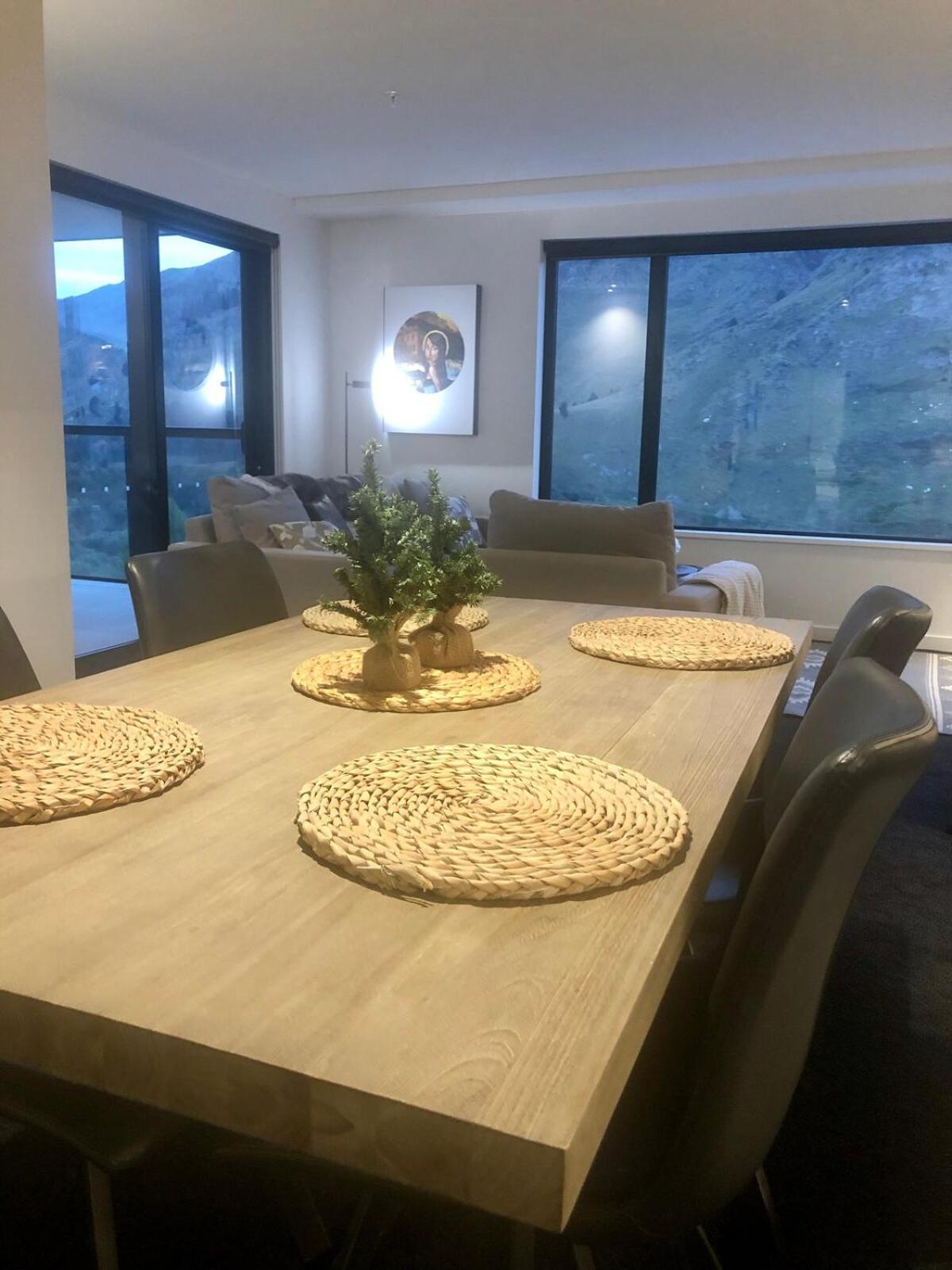 Modern Luxury Apartment Queenstown