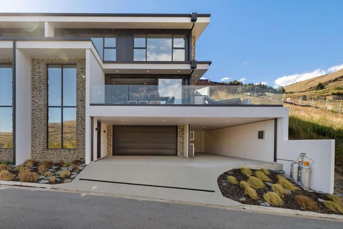 Elevated Elegance Holiday home Queenstown