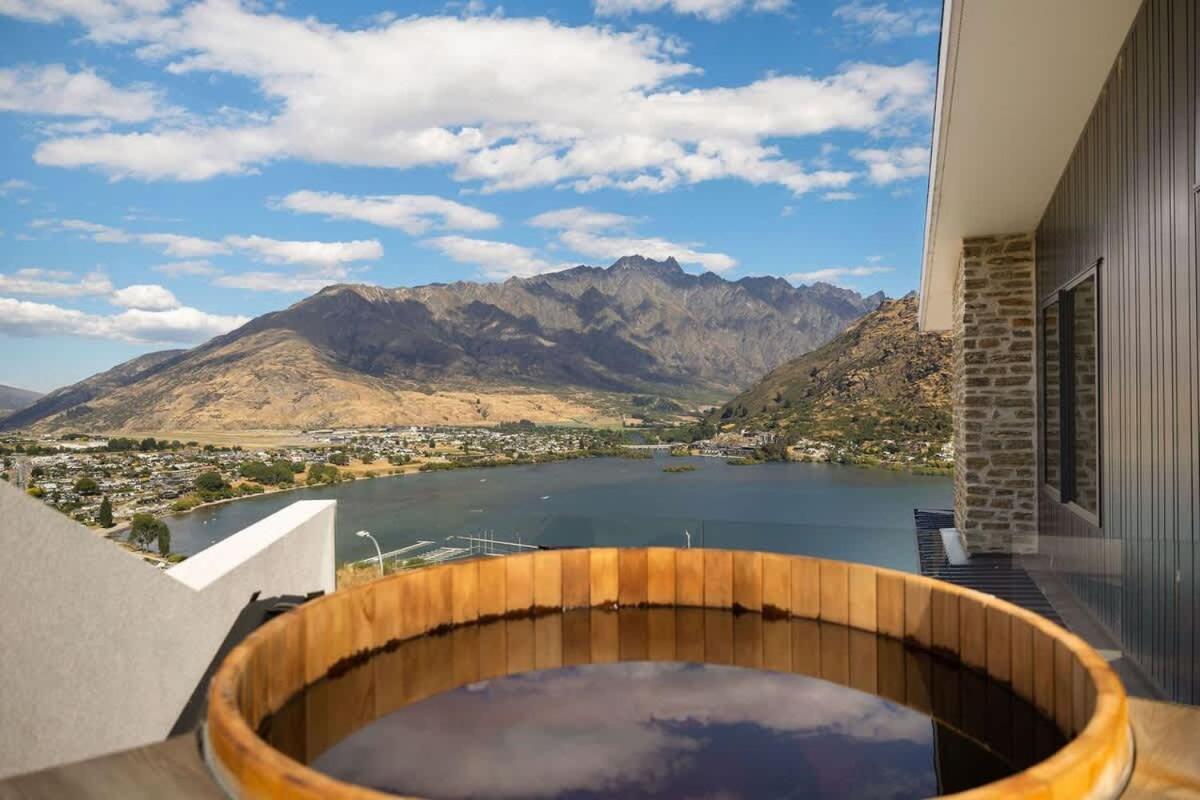 Holiday home Elevated Elegance Queenstown