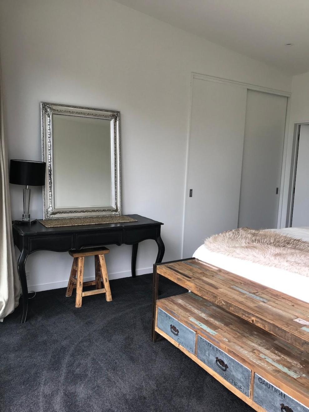 Sunny Modern Family Holiday home Queenstown