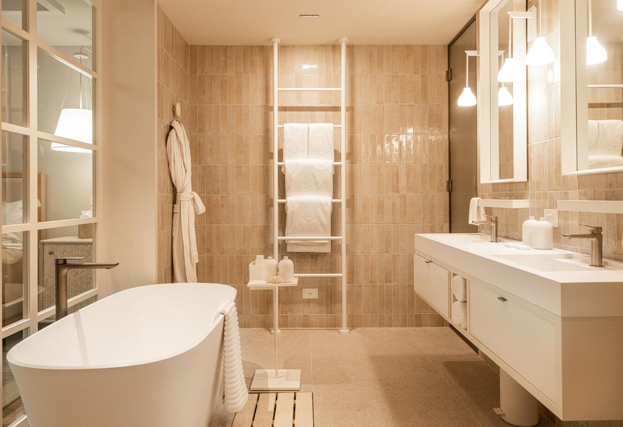 Roki Collection Hotel