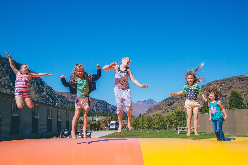 10 Holiday park