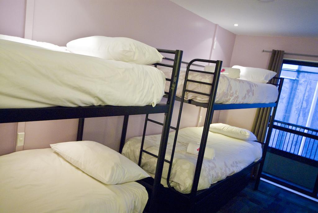 Base Backpackers Hostel
