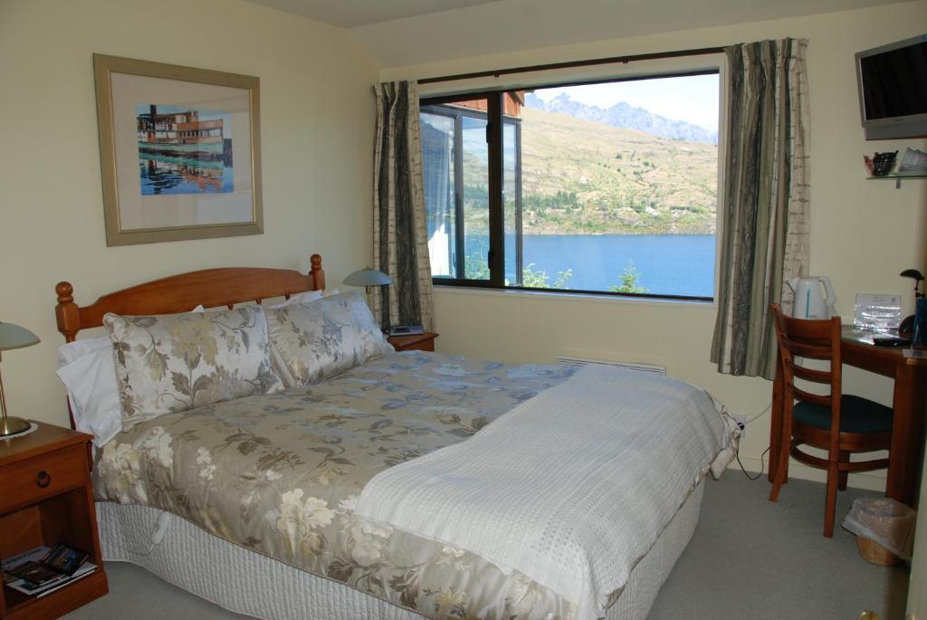 Bed & Breakfast Larch Hill 4*