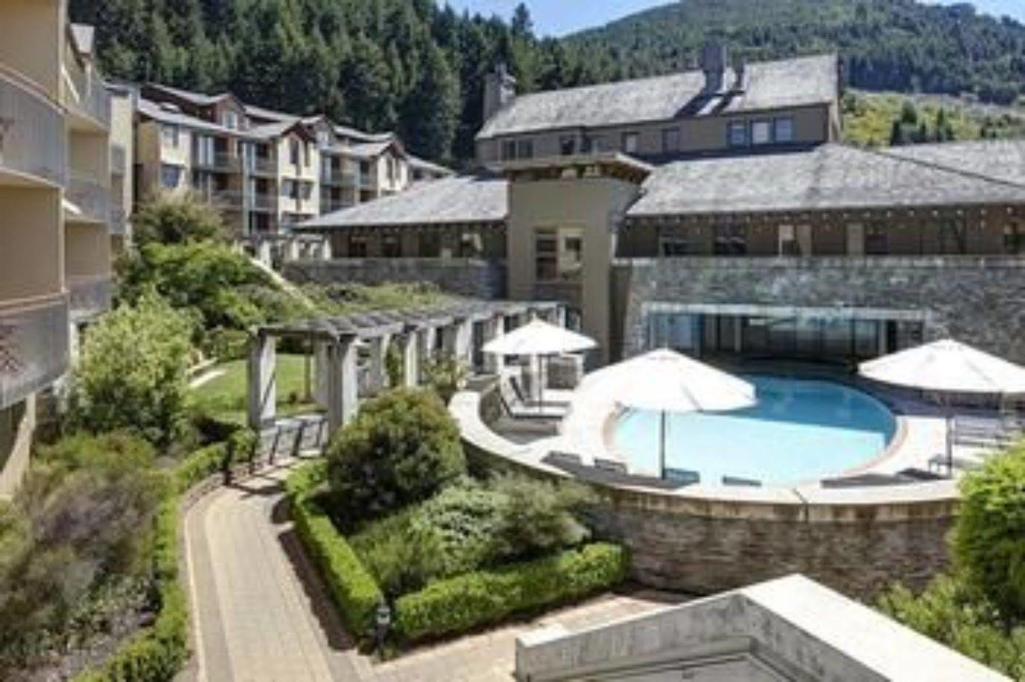 Rendezvous Heritage Hotel 4*
