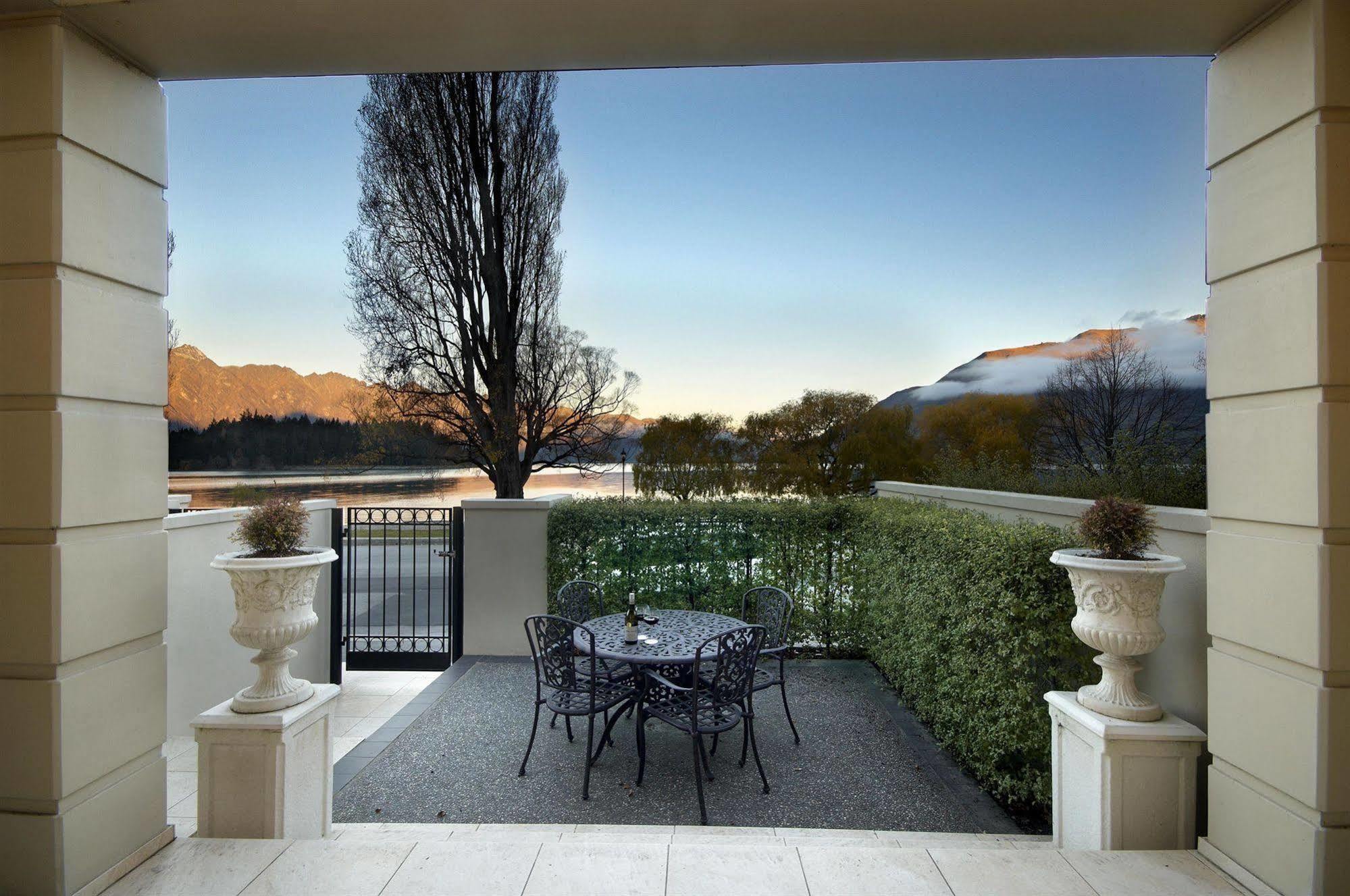 Esplanade By Staysouth Queenstown
