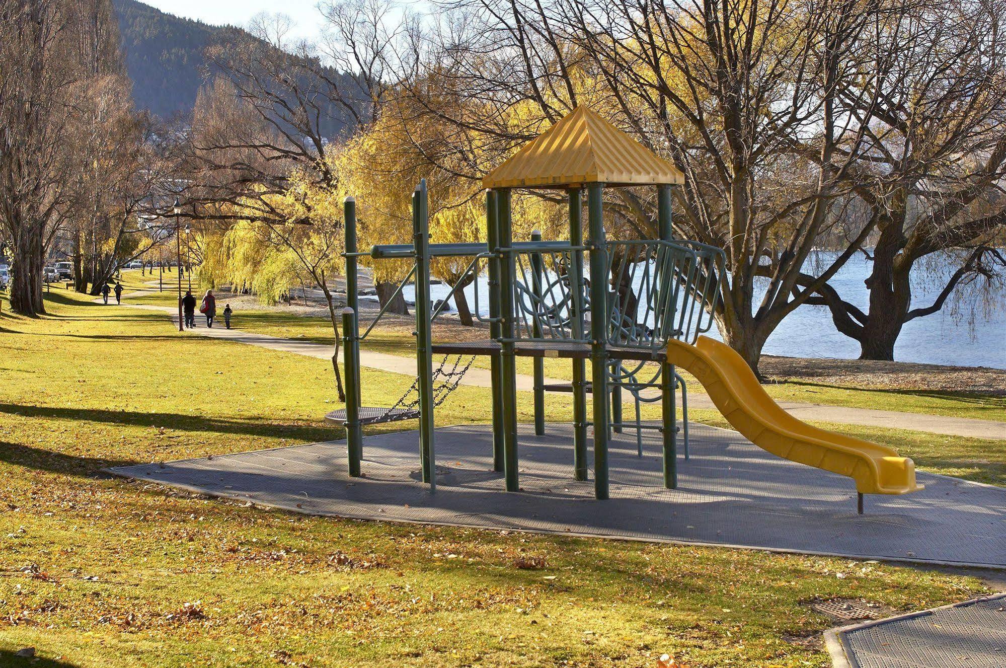 Esplanade By Staysouth Queenstown