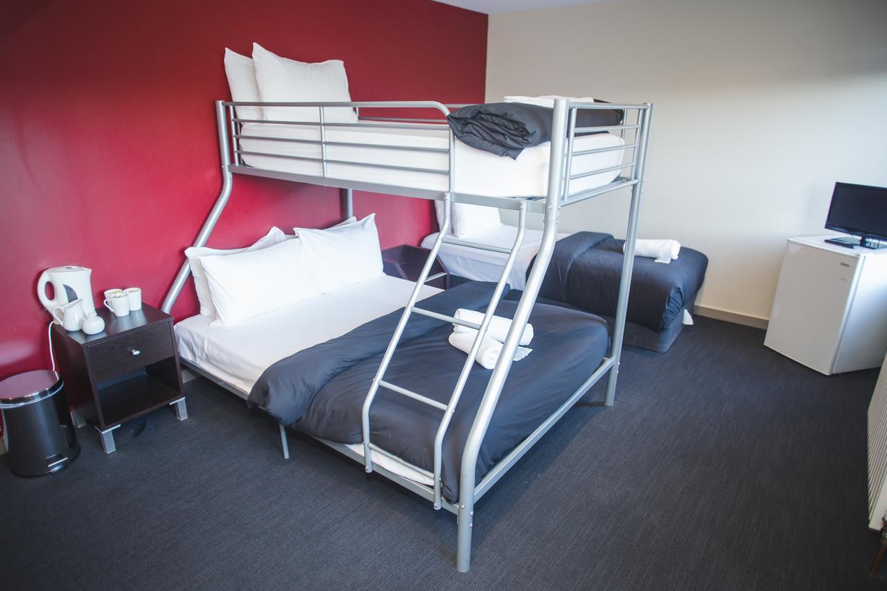 Base Backpackers * Queenstown
