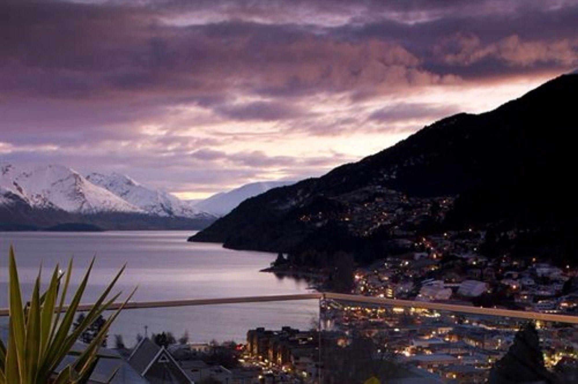 Marina - Element Escapes * Queenstown