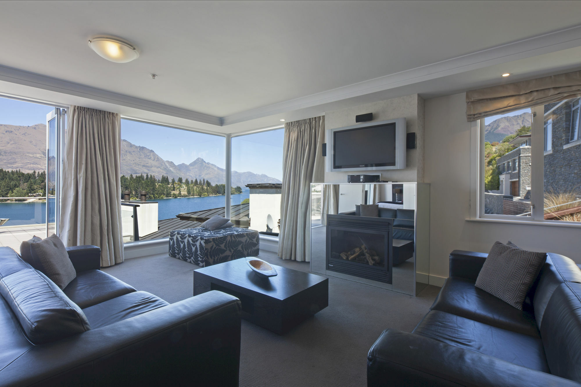 Luxury Aparthotel 4*