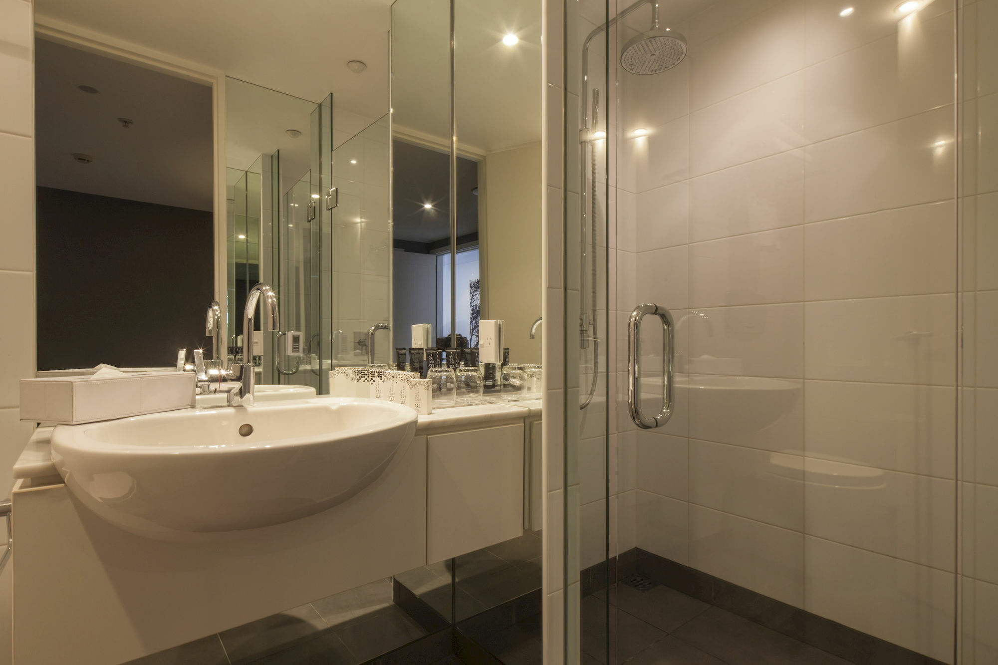 Luxury Aparthotel 4*
