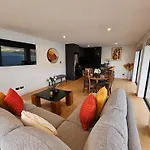 Elia\'S House