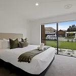 Family Friendly On Peasmoor - Sleeps 8