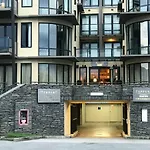 The Remarkable Terrace At 604 The Beacon