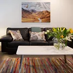 22 Hallenstein Apartments By Staysouth