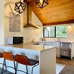 Alpine Haven, Panoramic Lake Views