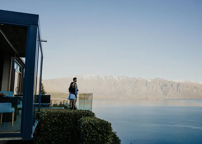Azur Lodge