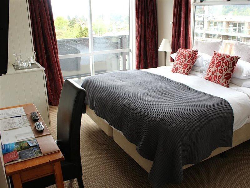 Chalet Queenstown Bed & Breakfast Queenstown