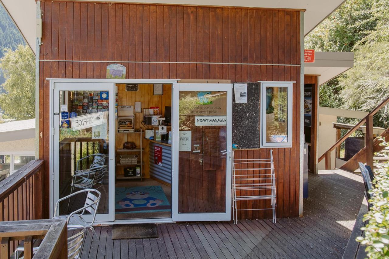 Hippo Backpackers Hostel *