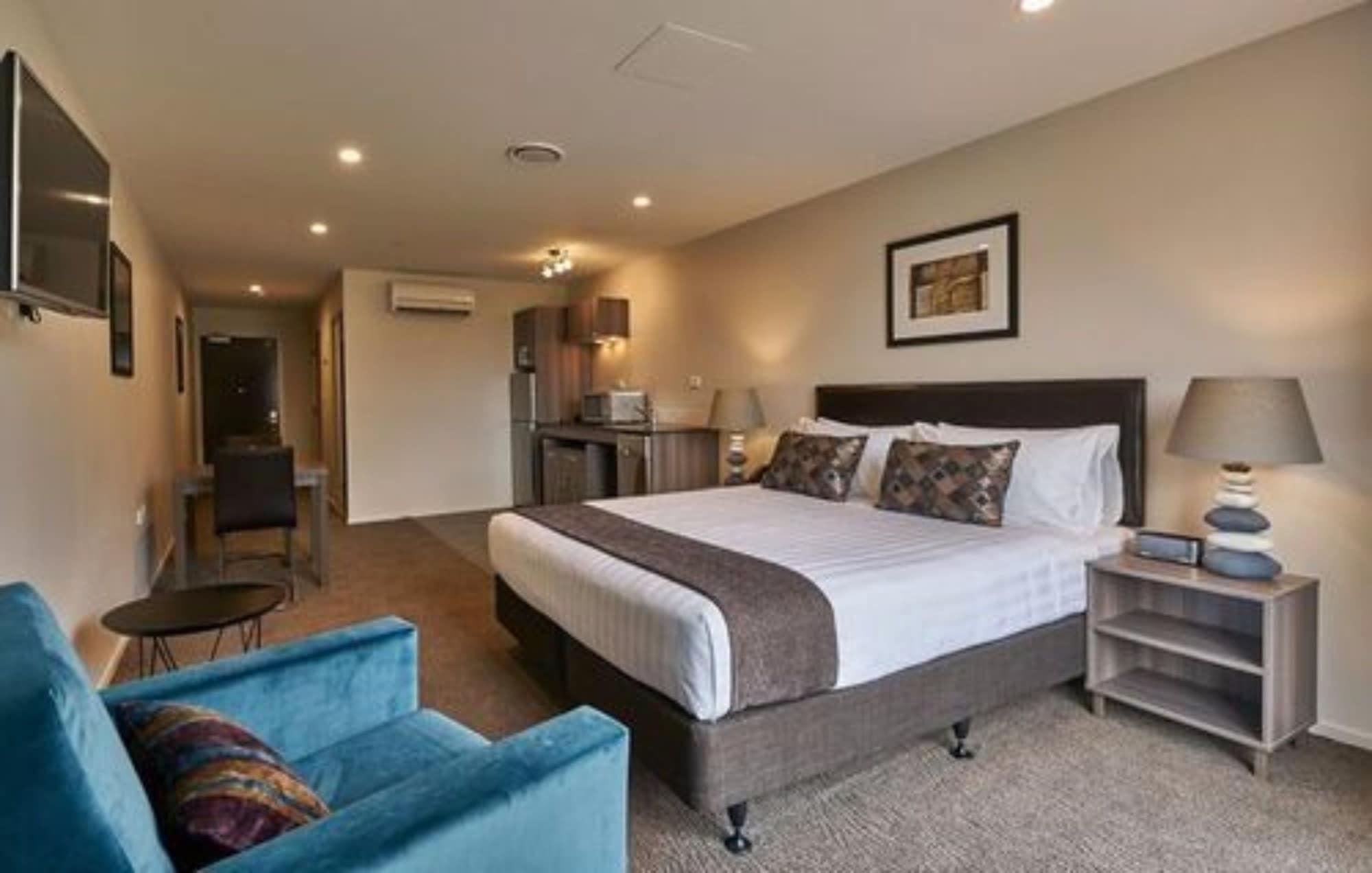 Ramada Suites By Wyndham Queenstown Remarkables Park 4*