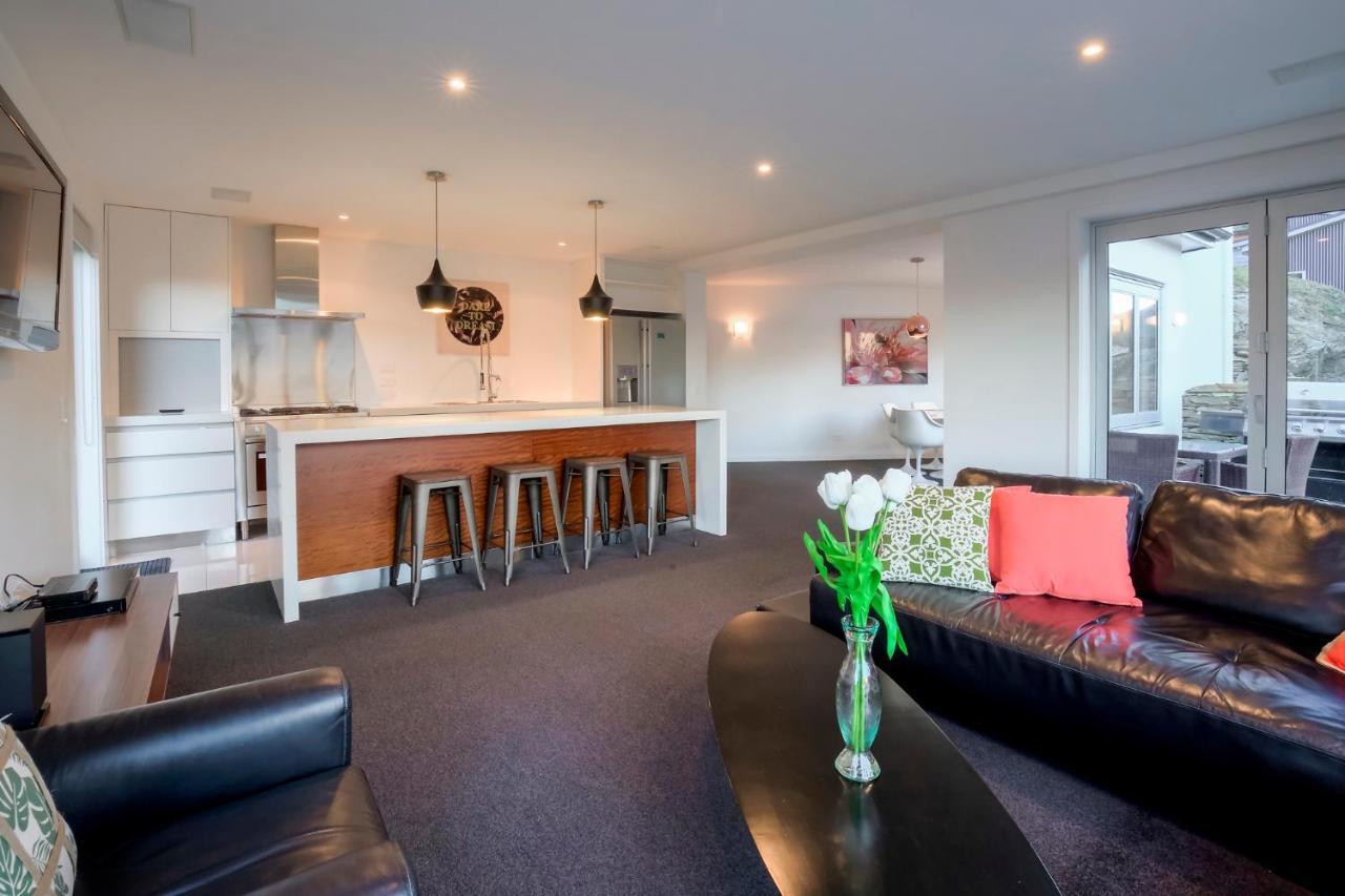 Hensman Haven -