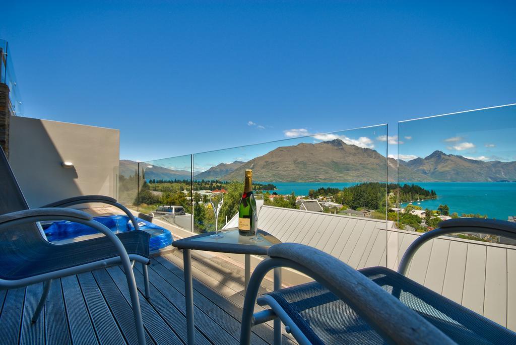 The Views And By Staysouth Villa Queenstown