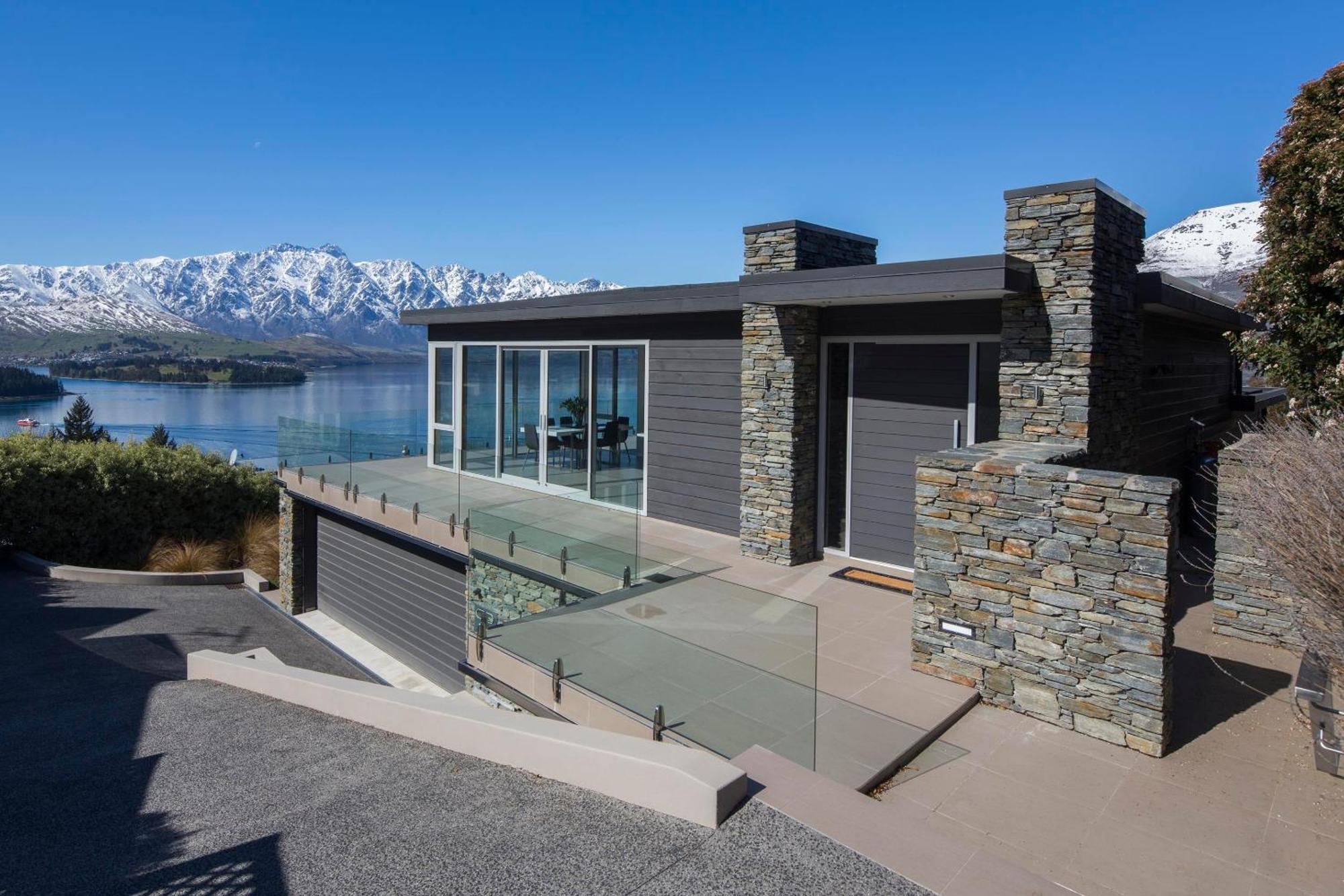 The Views And By Staysouth Villa