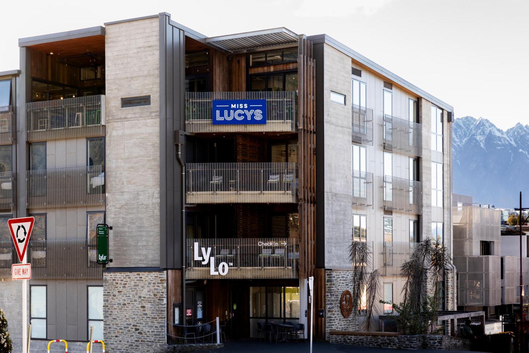 Hostel Lylo