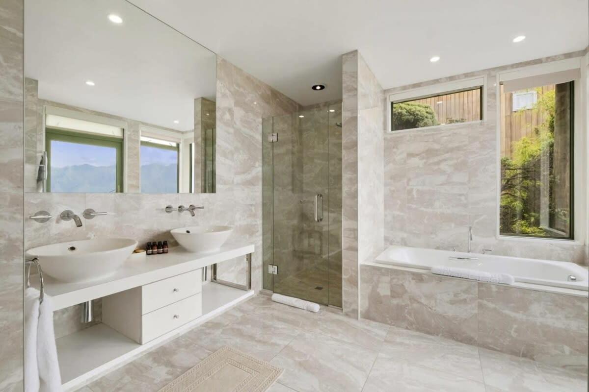 Holiday home Ruby's Fernhill Vista Queenstown