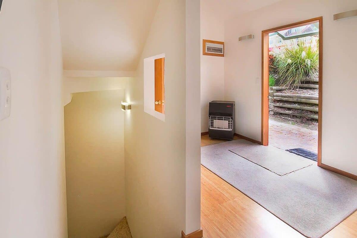 Ruby's Fernhill Vista
