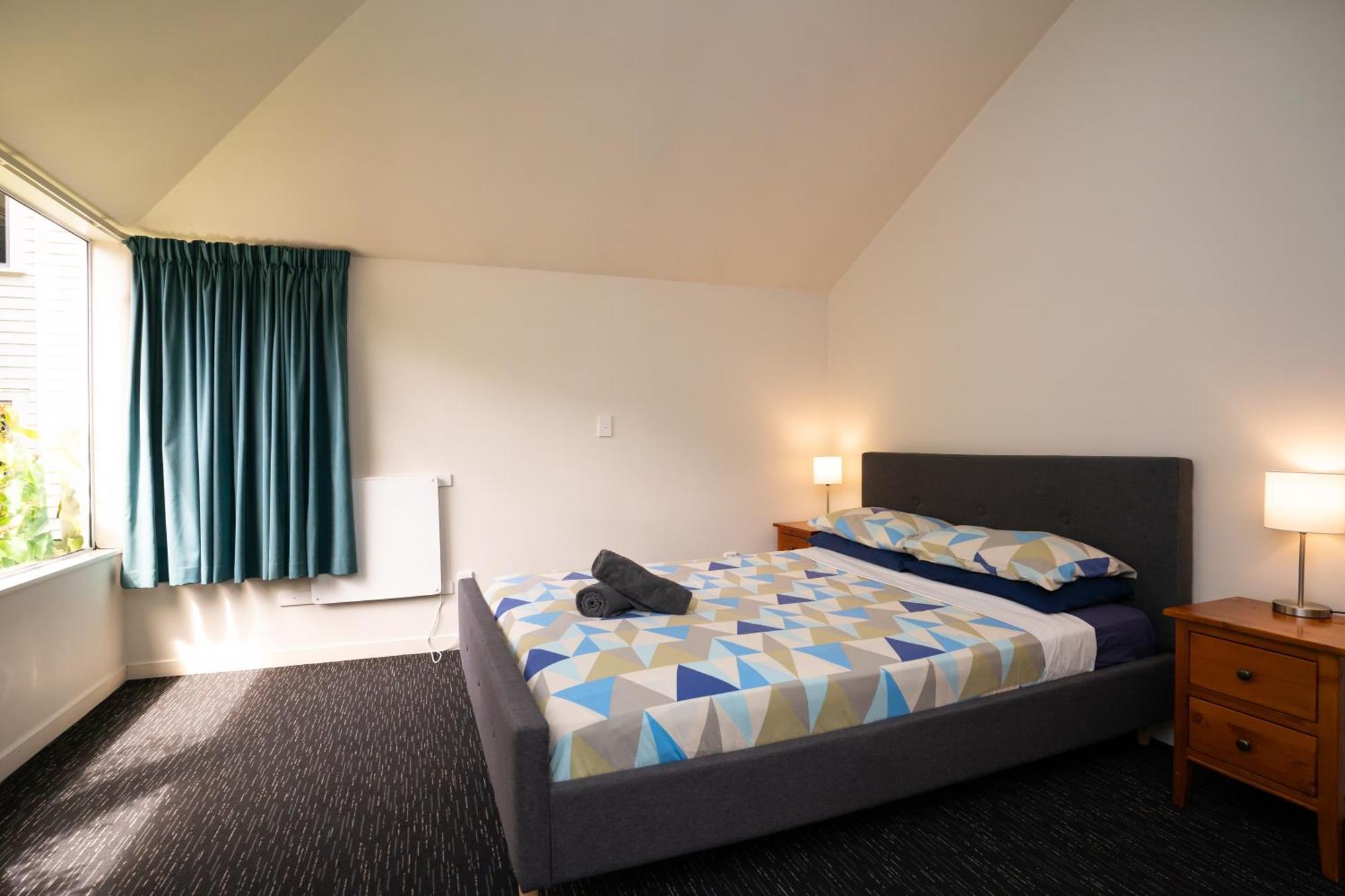 Hostel Haka House *