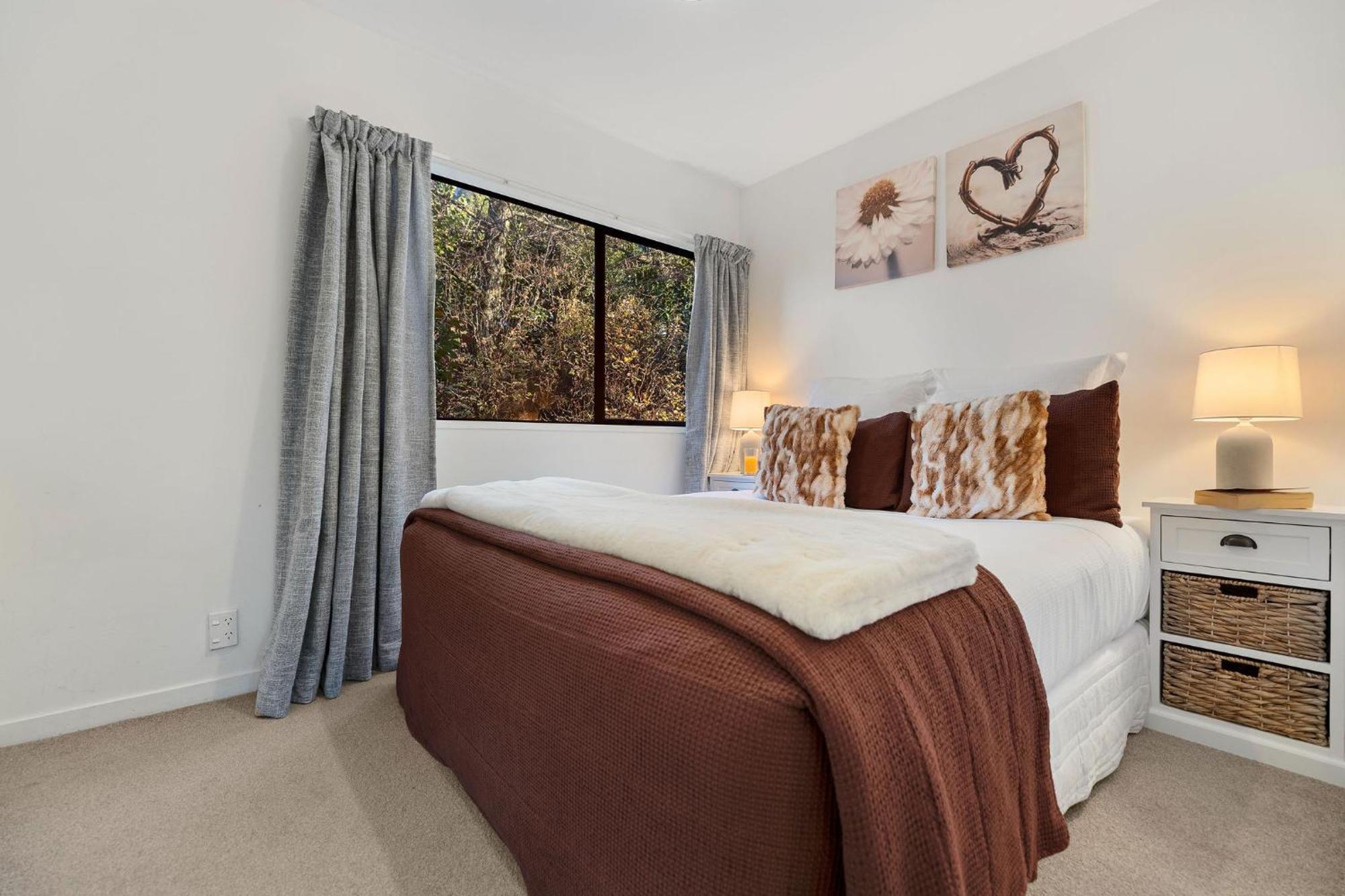 Distinctive Alpine Meadows * Queenstown