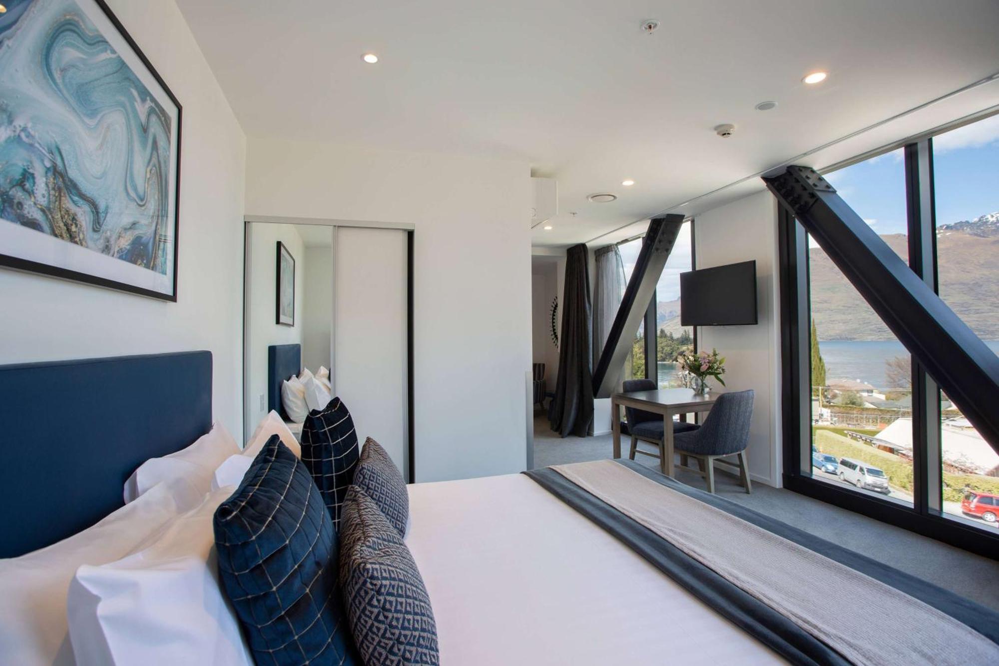 Ramada By Wyndham Hotel Queenstown