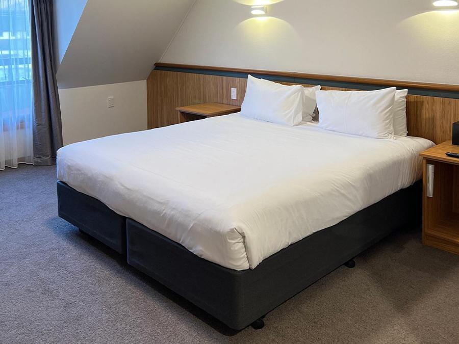 Swiss-belresort And Coronet Peak