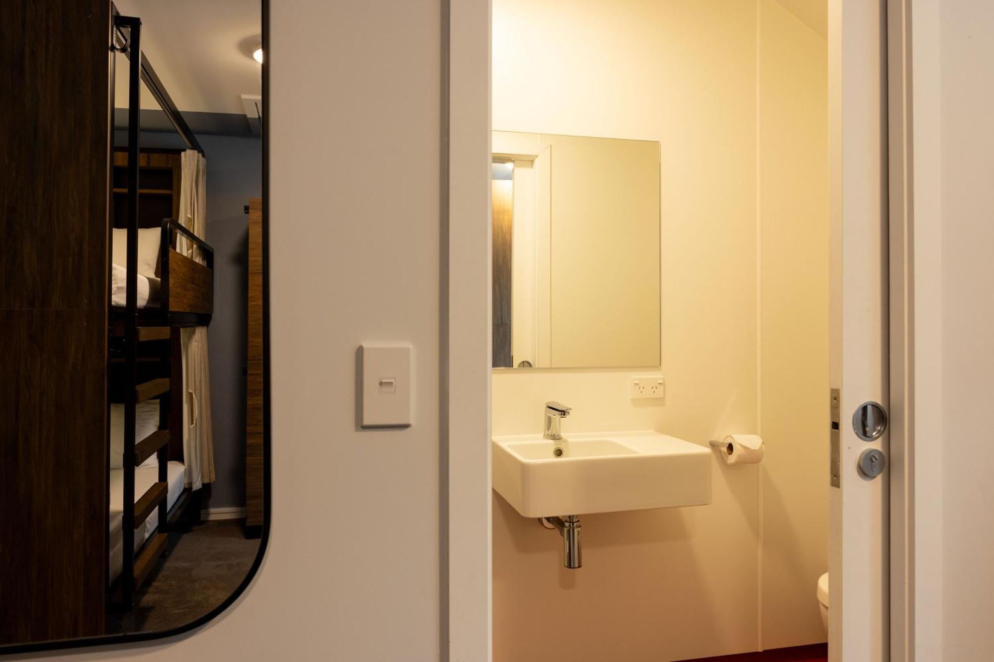 Hostel Haka House Lakefront Queenstown