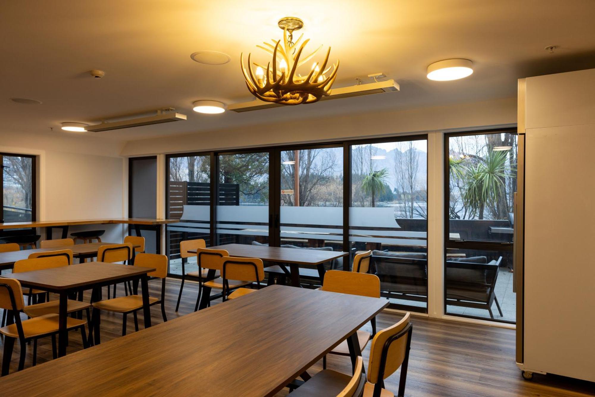 Hostel Haka House Lakefront Queenstown