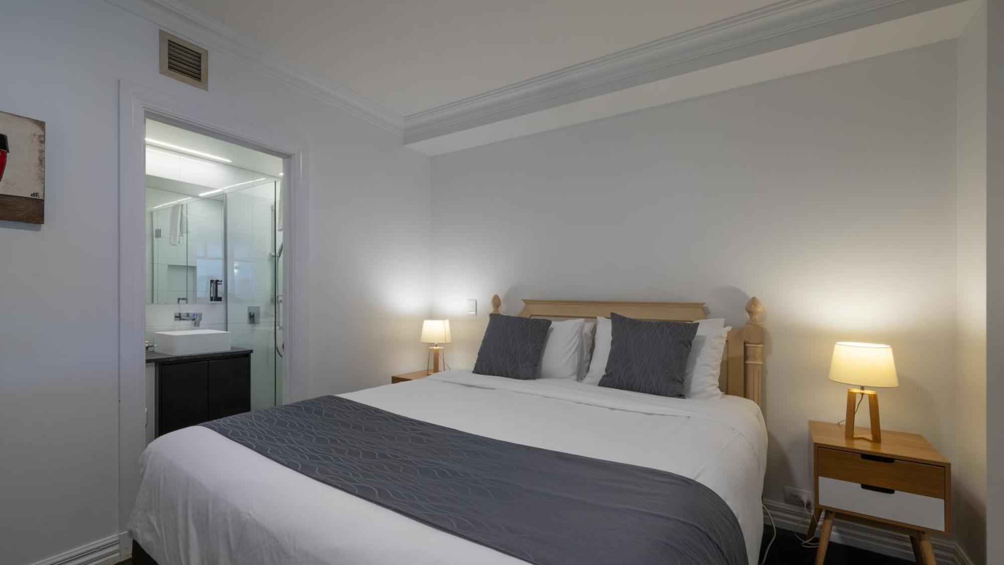 Aparthotel The Waterfront 4*