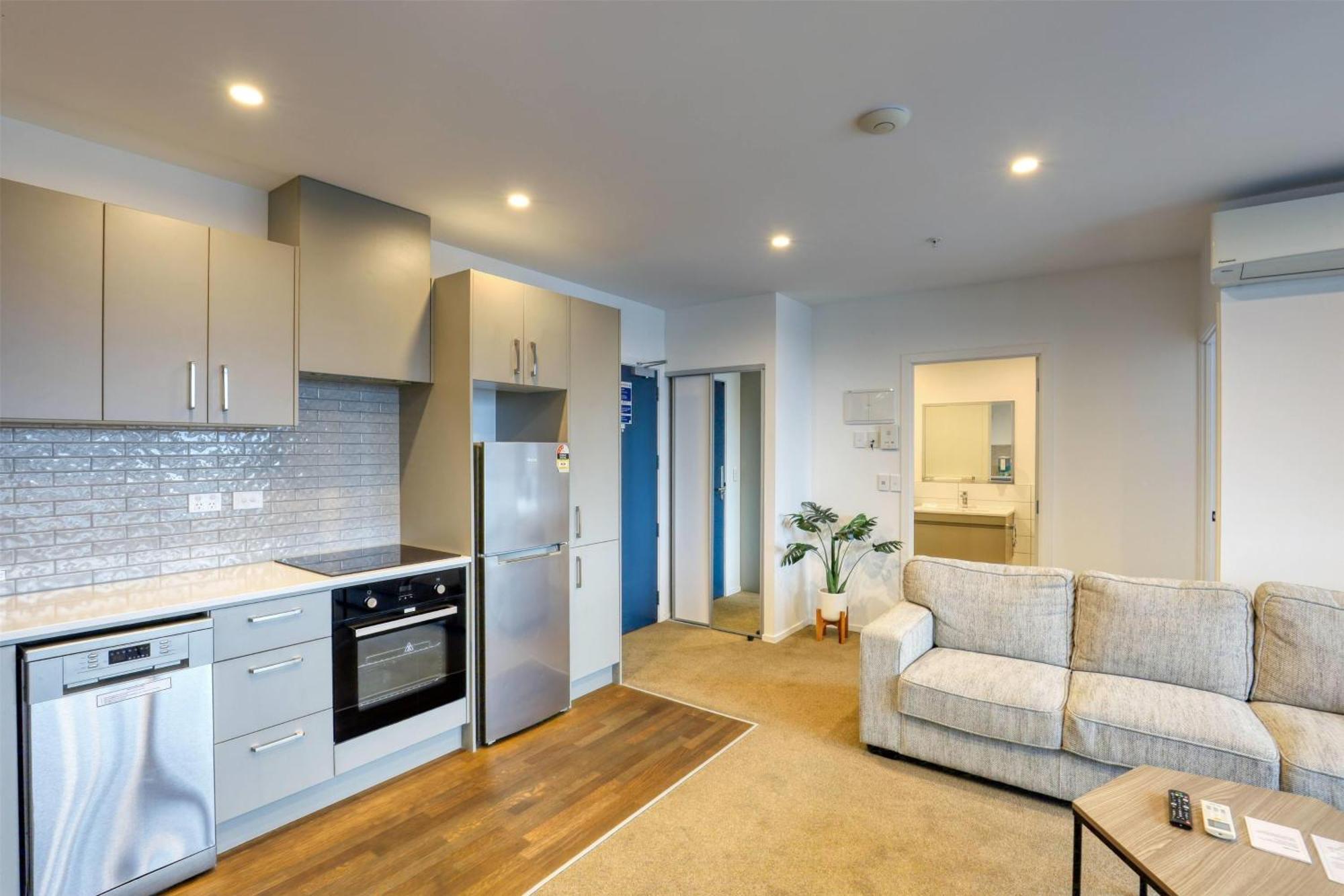 Ramada Suites By Wyndham Queenstown Remarkables Park Hotel 4*