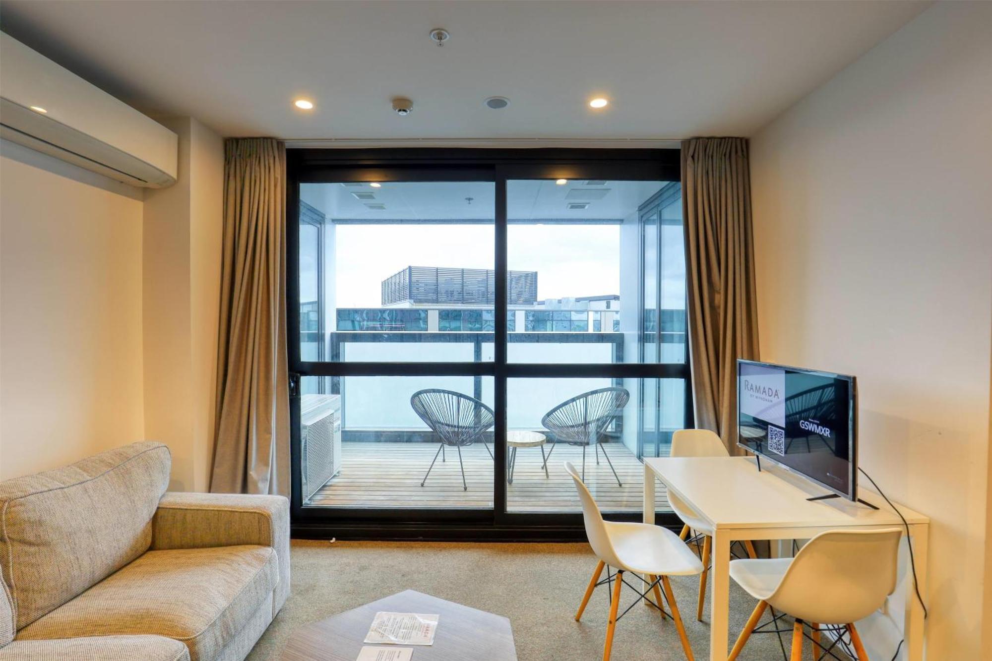 Ramada Suites By Wyndham Queenstown Remarkables Park 4*
