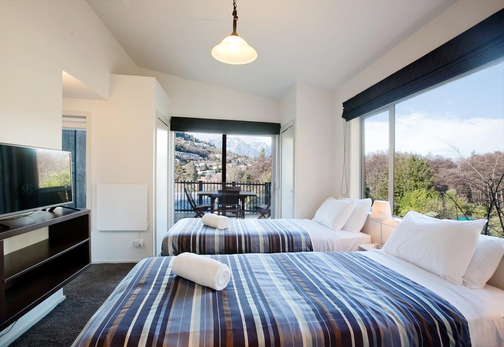 Pinewood Houses And 3* Queenstown