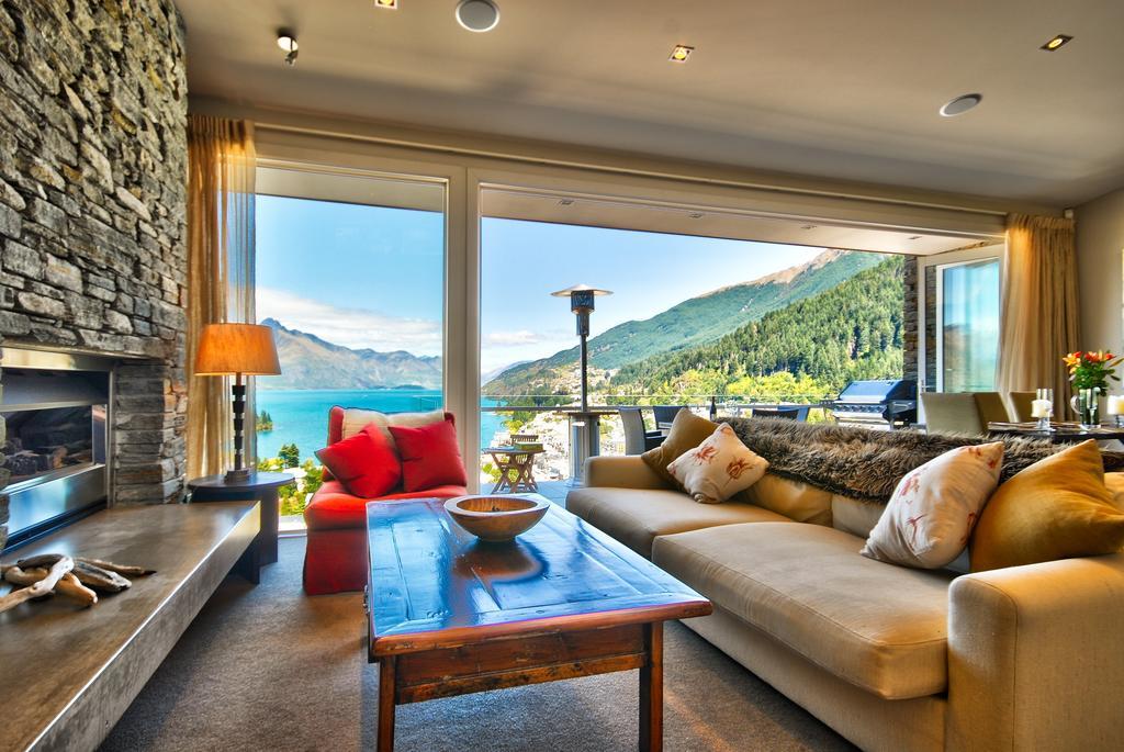 The Views And By Staysouth Villa Queenstown