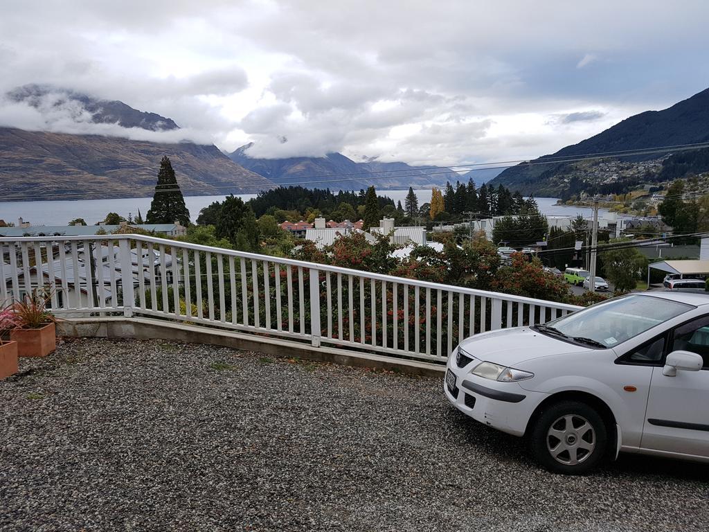 Lakeview With Amazing Rooftop 镇上湖景三室套房 Holiday home Queenstown