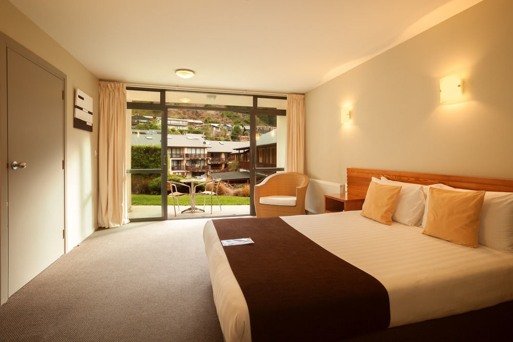 Kamana Lakehouse Hotel 4*