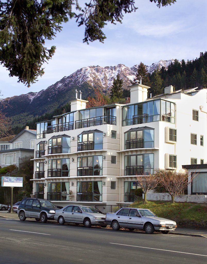 The Waterfront Aparthotel