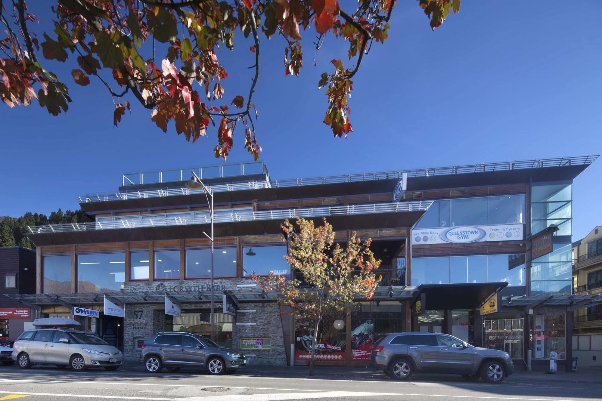 Shotover Penthouse & Spa By Staysouth