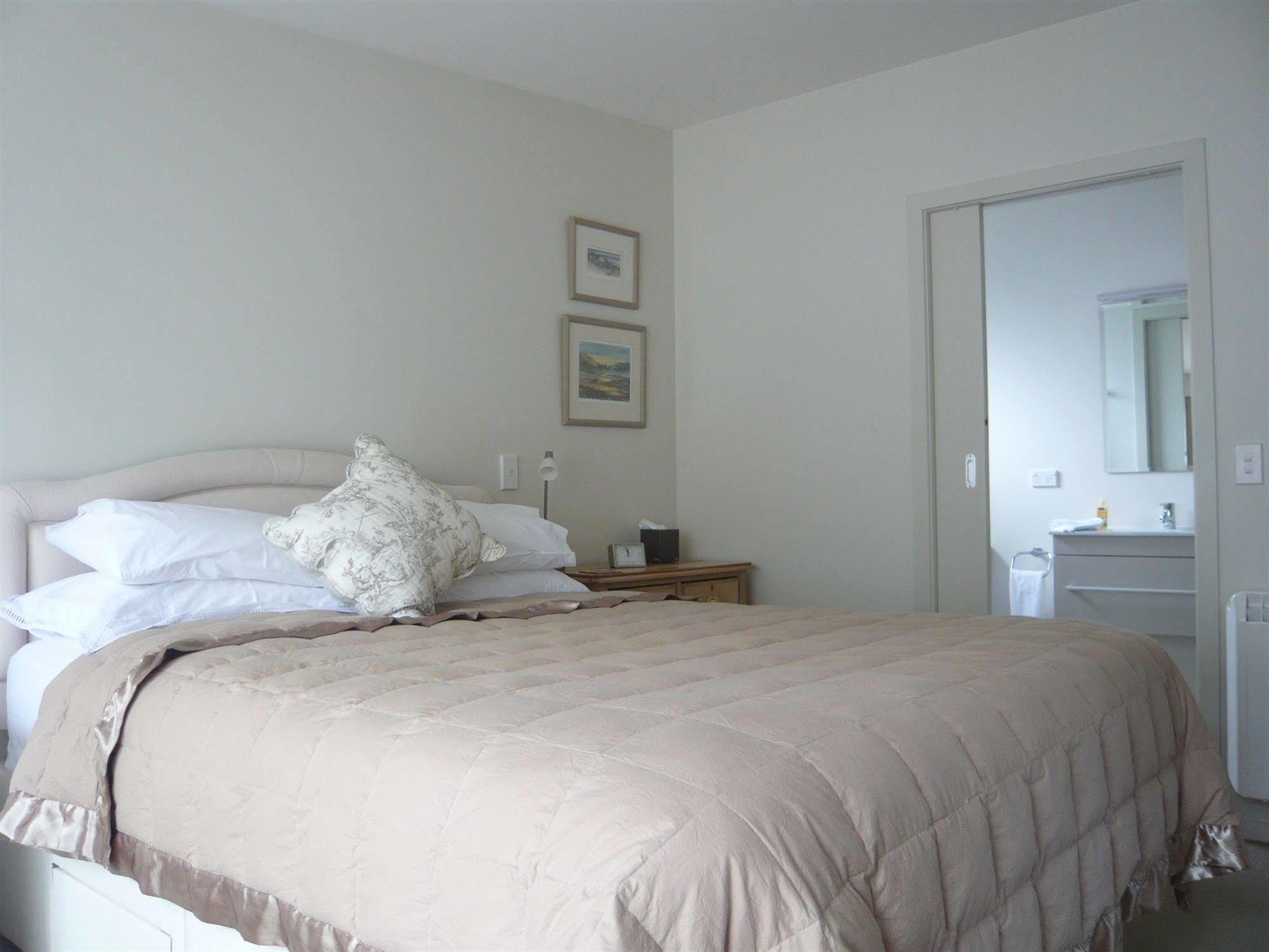 Bed & Breakfast The On The Hill Queenstown