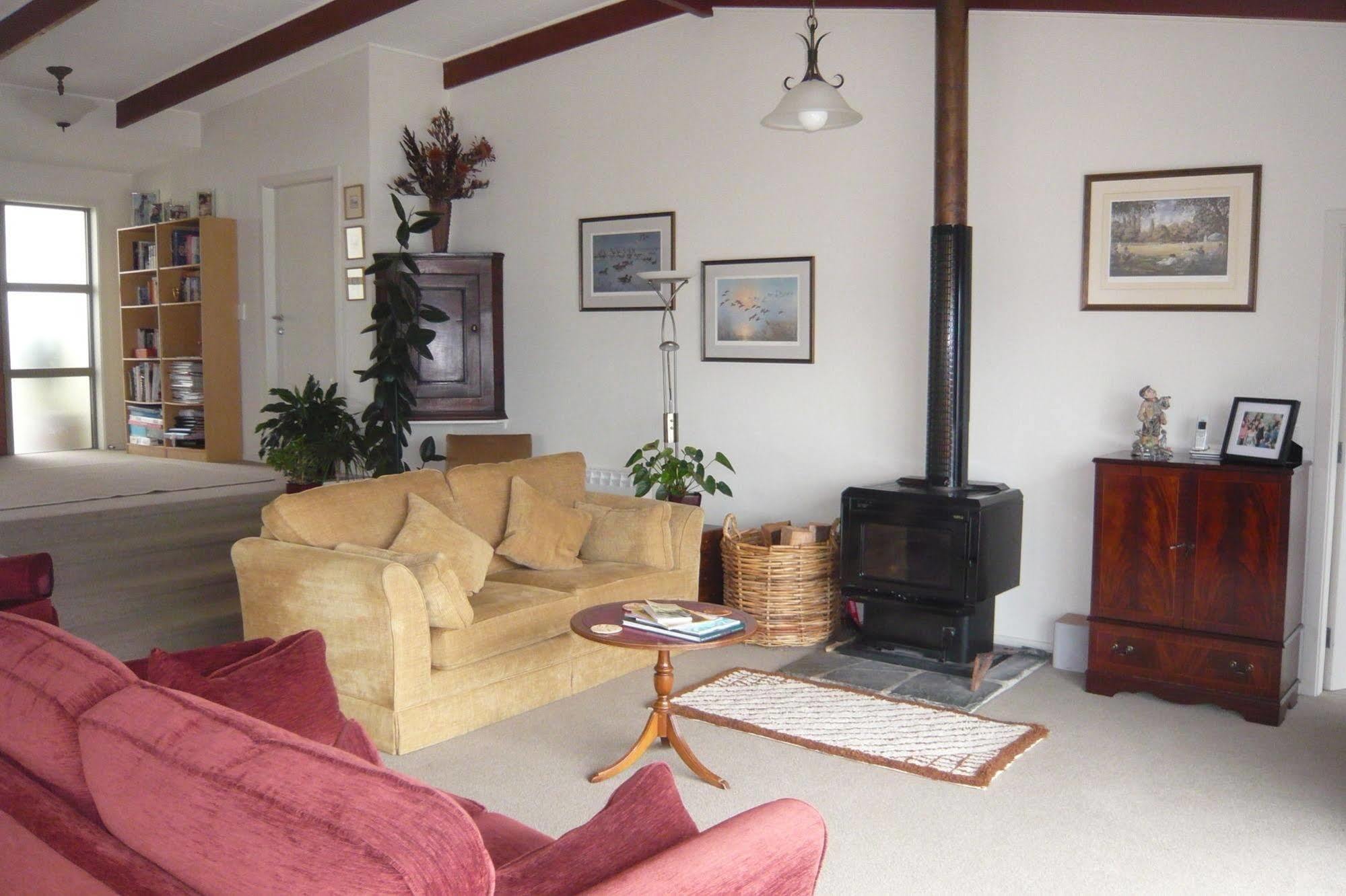 The On The Hill Bed & Breakfast 3*