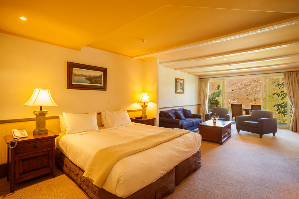 Nugget Point Hotel 4*