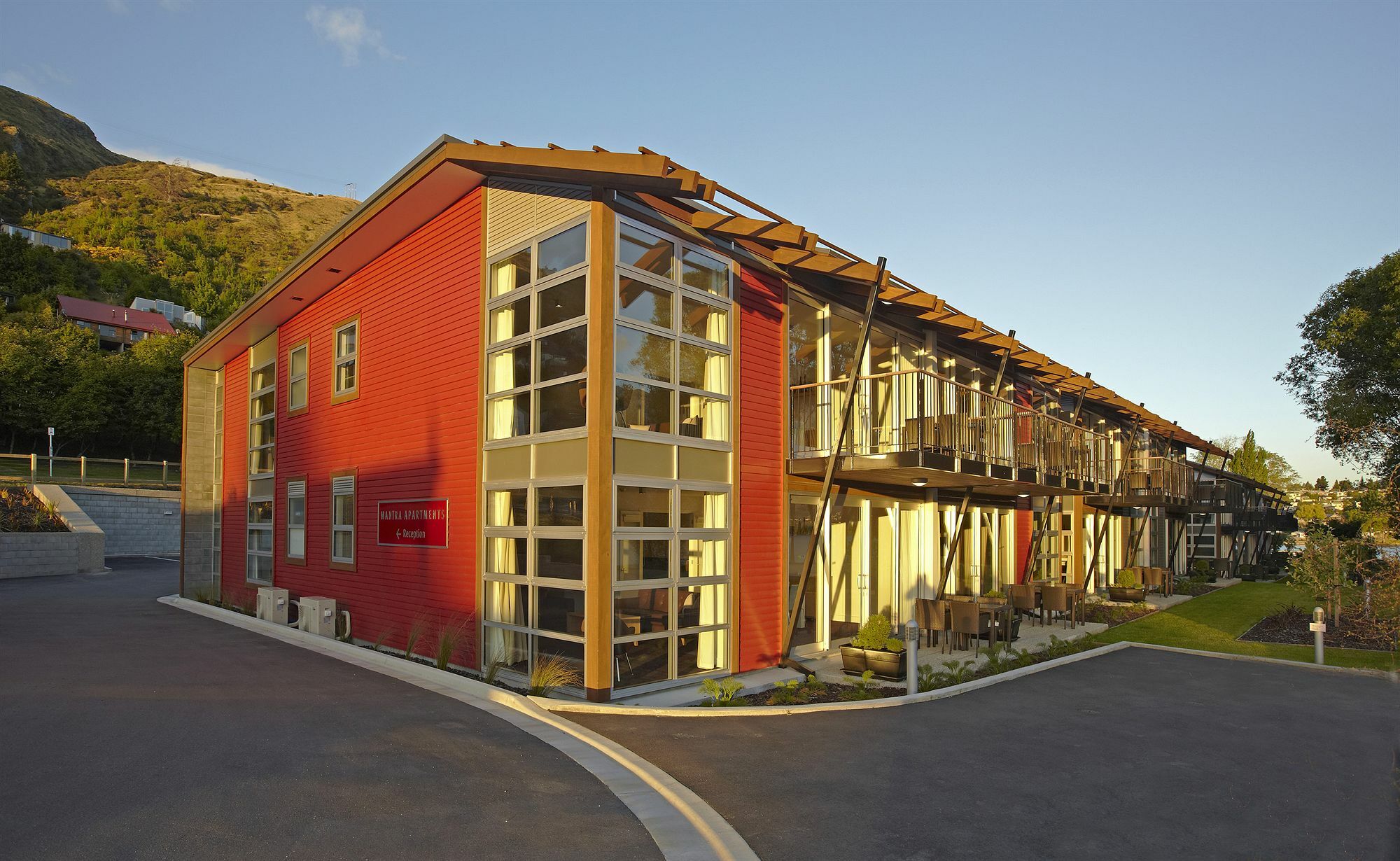 Aparthotel Mantra Marina