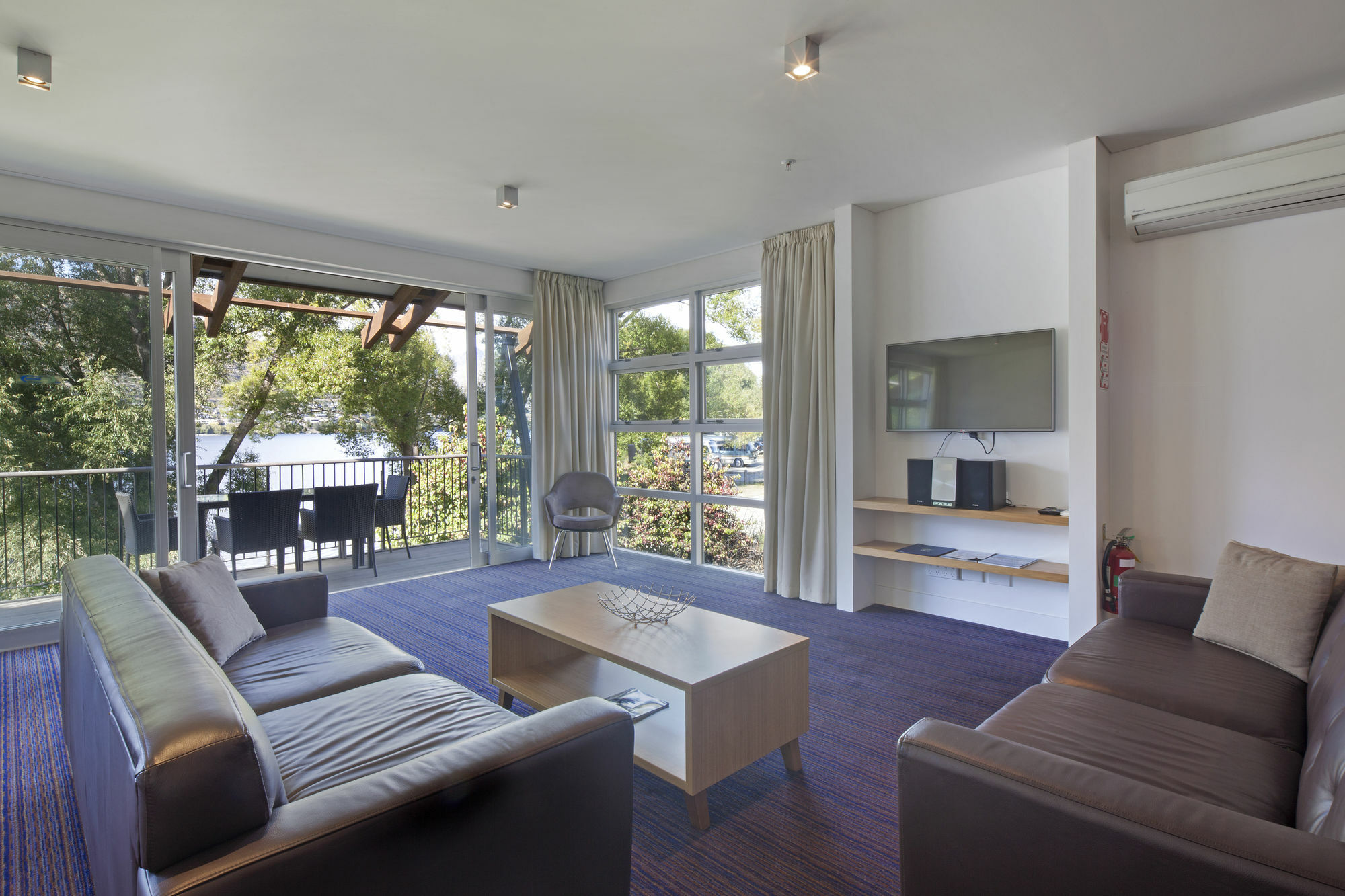 Mantra Marina Aparthotel